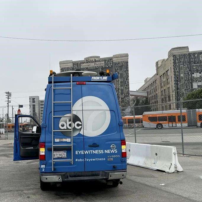 Passenger killed when gunman hijacks Los Angeles bus and leads police on downtown chase